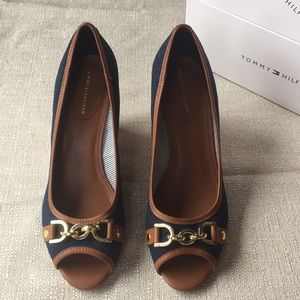 Tommy Hilfiger Wedges NIB